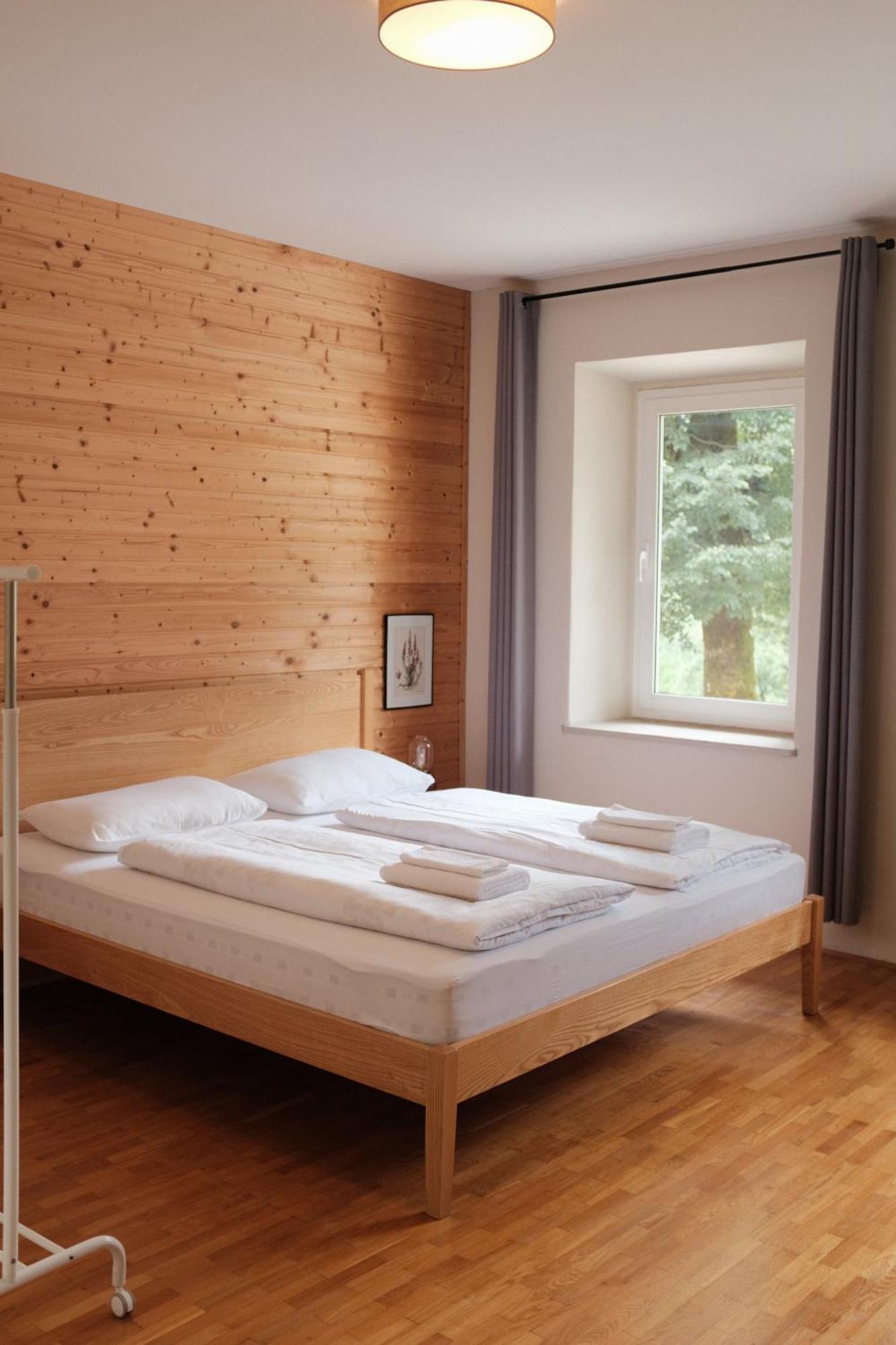 Bed and Breakfast Gorska Roza Log pod Mangartom Exterior foto